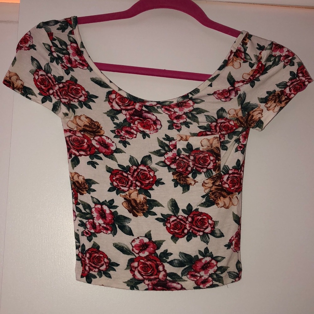 Flora Crop T